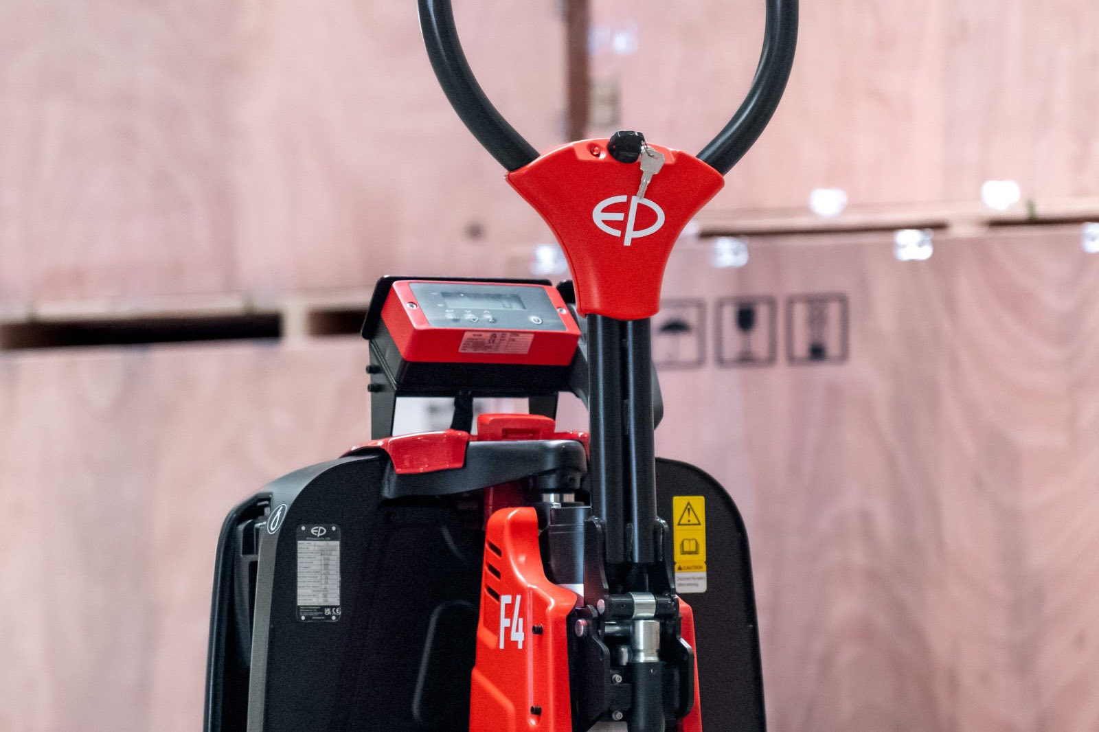 EP F4 — Sa vagom 1500kg